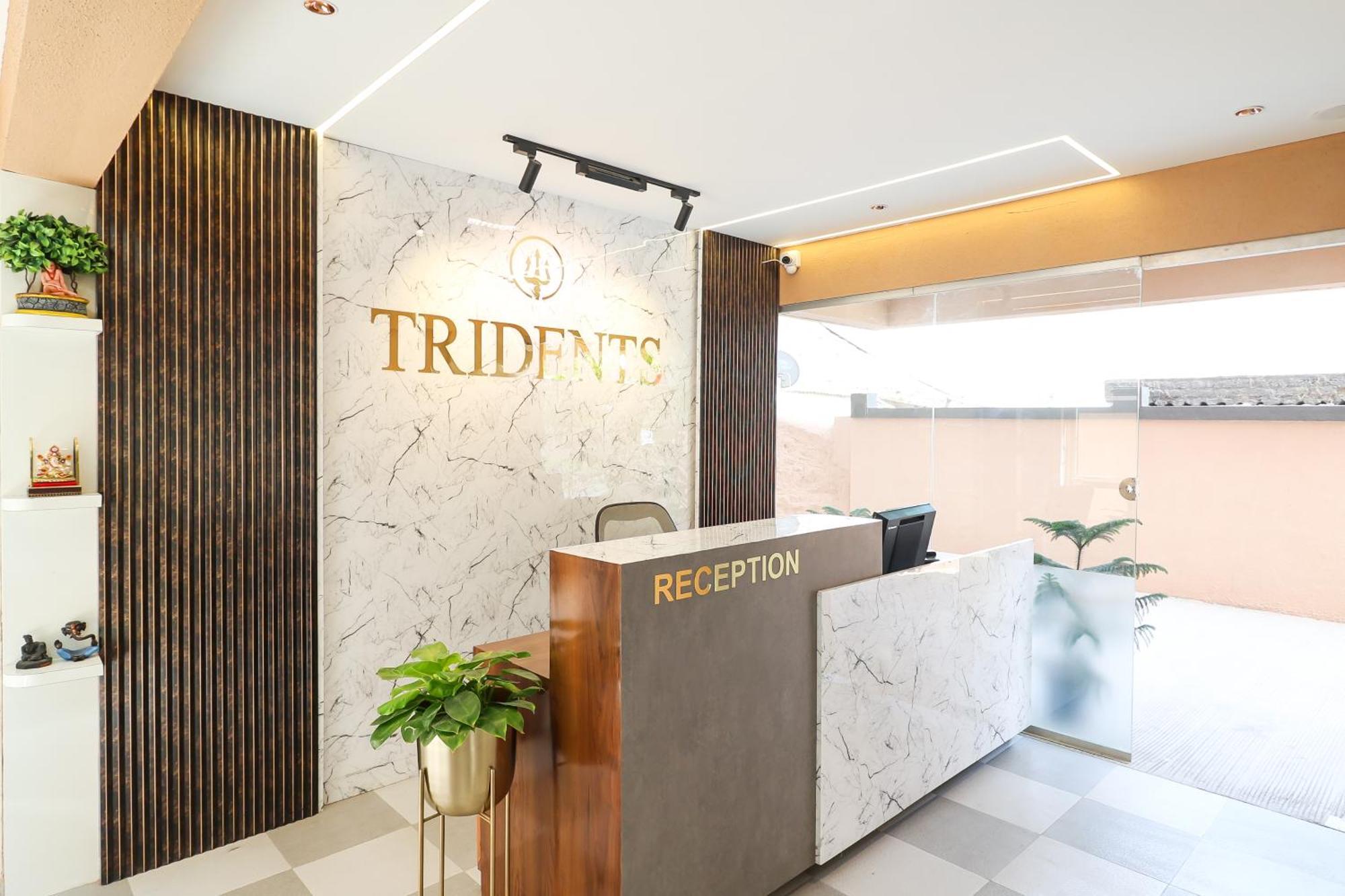 Hotel Tridents Hinjawadi Exteriör bild